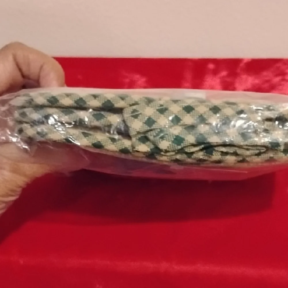 D- NWT Colorful Bell Pepper Pot Holders - Picture 5 of 5